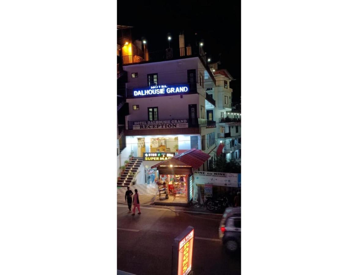 Hotel Dalhousie Grand Banikhet Exteriér fotografie